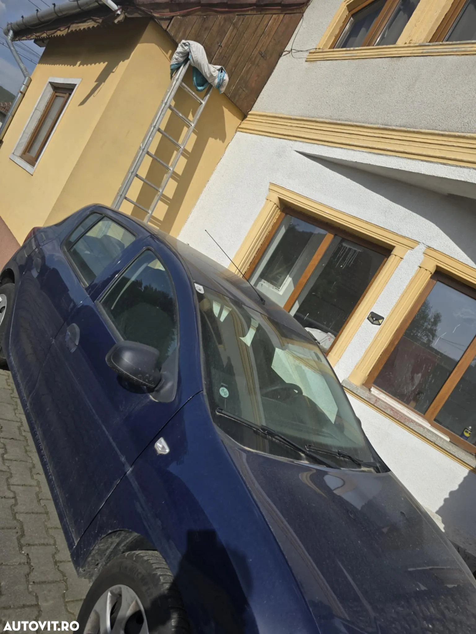 Dacia Sandero SCe 65 Essential - 3
