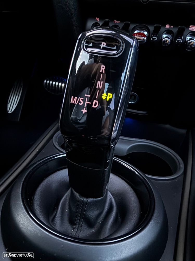 MINI Countryman Cooper D Premium First JCW Auto - 13