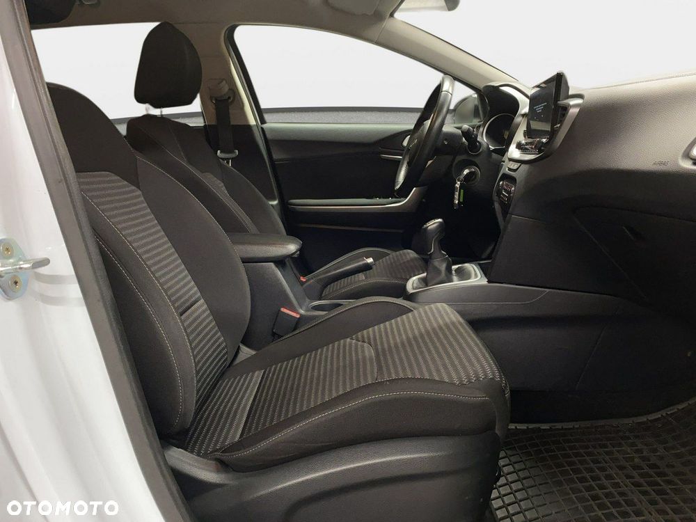Kia Ceed - 12