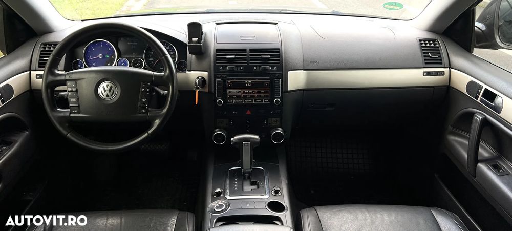 Volkswagen Touareg - 9