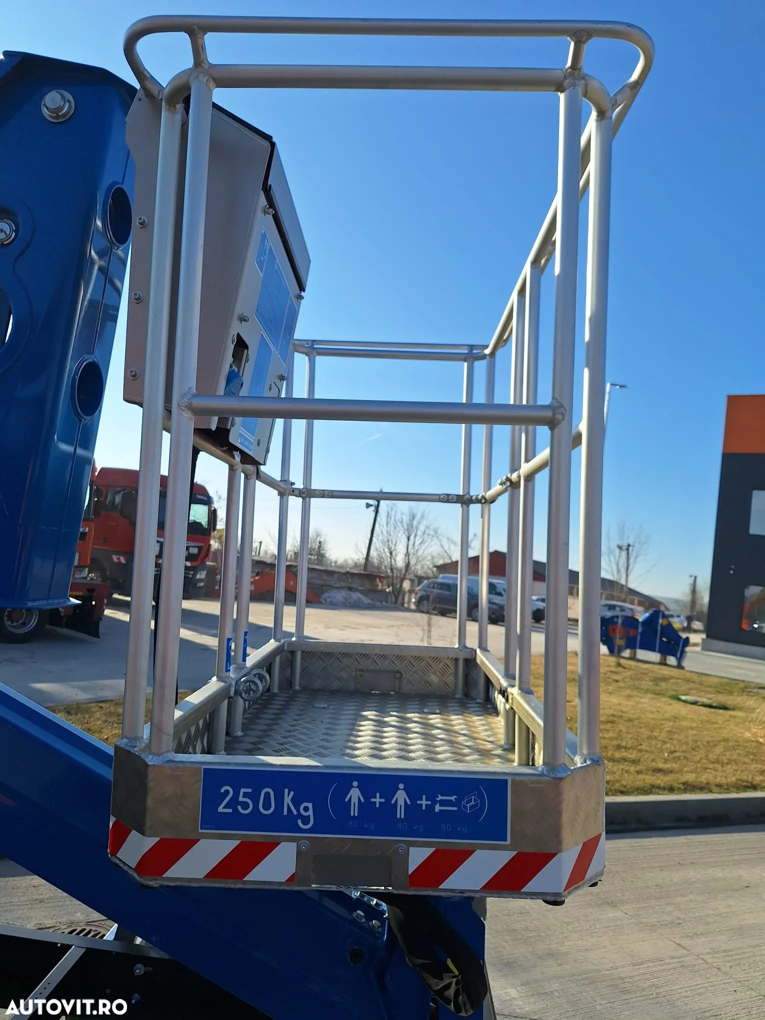 Iveco NACELA la 20m, marca CTE din Italia, sasiu Daily 3,490kg permis cat B, ridica 250kg, posibilitate leasing, PROMOTIE 81900 EUR+Tva - 16