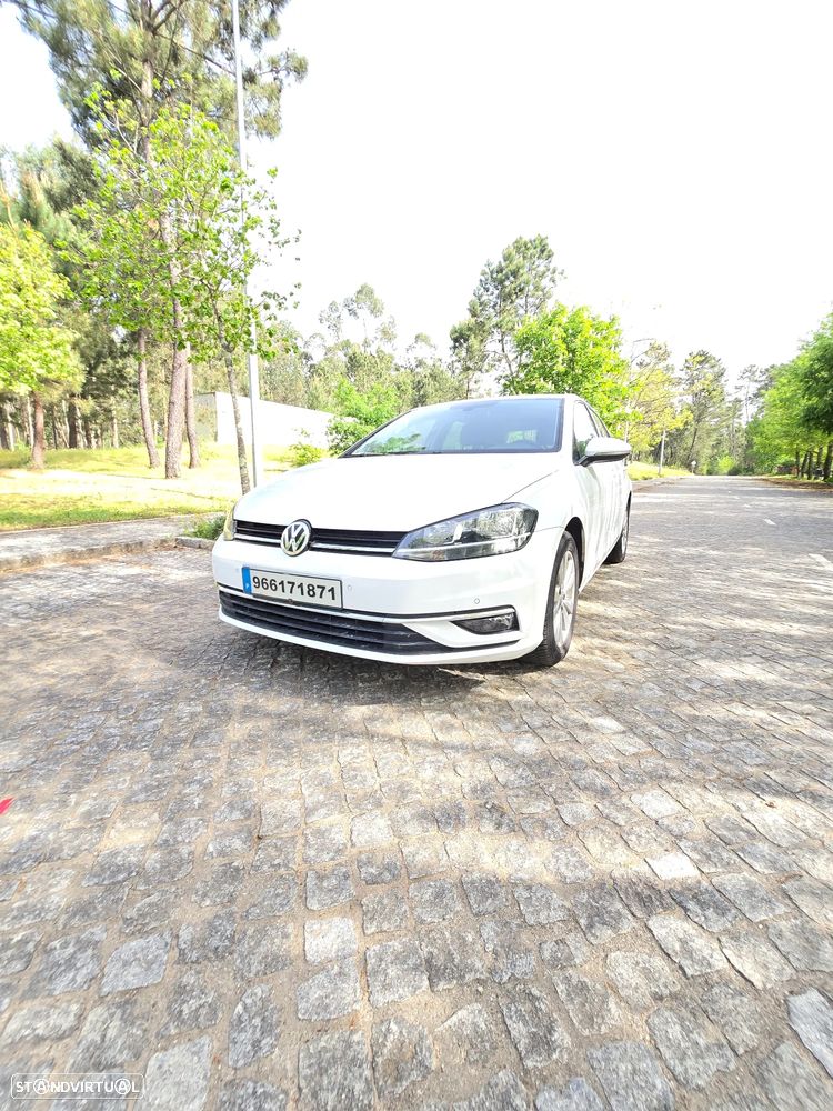 VW Golf 1.6 TDI Confortline - 4