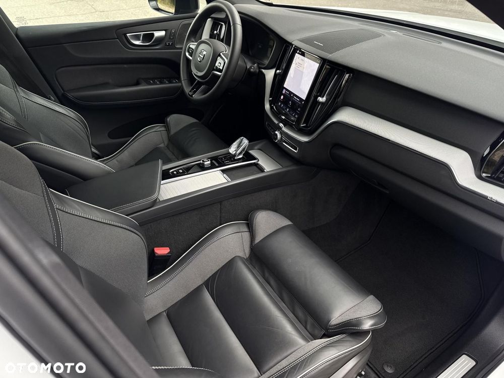Volvo XC 60 - 24