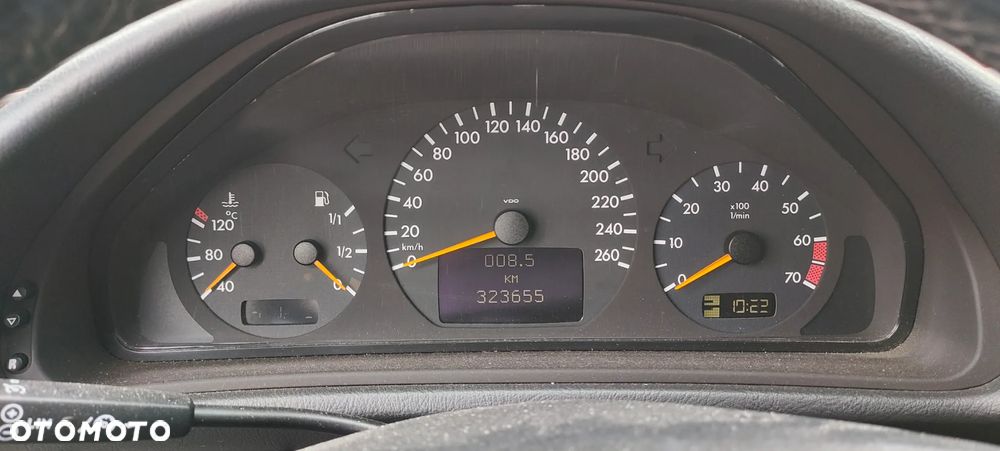 Mercedes-Benz CLK 320 - 5