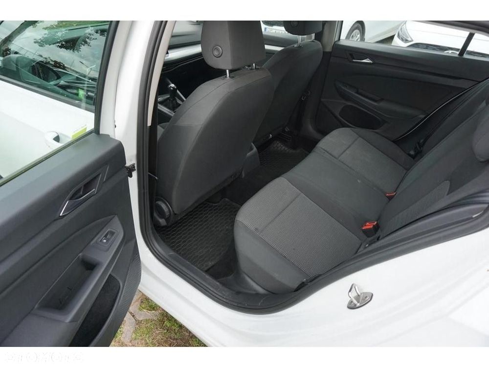 Volkswagen Golf - 27