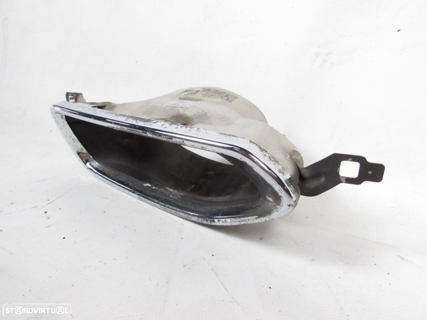 Guarnição da Ponteira Escape Esquerdo Seminovo/ Original BMW 7 (G11, G12) 511273... - 2