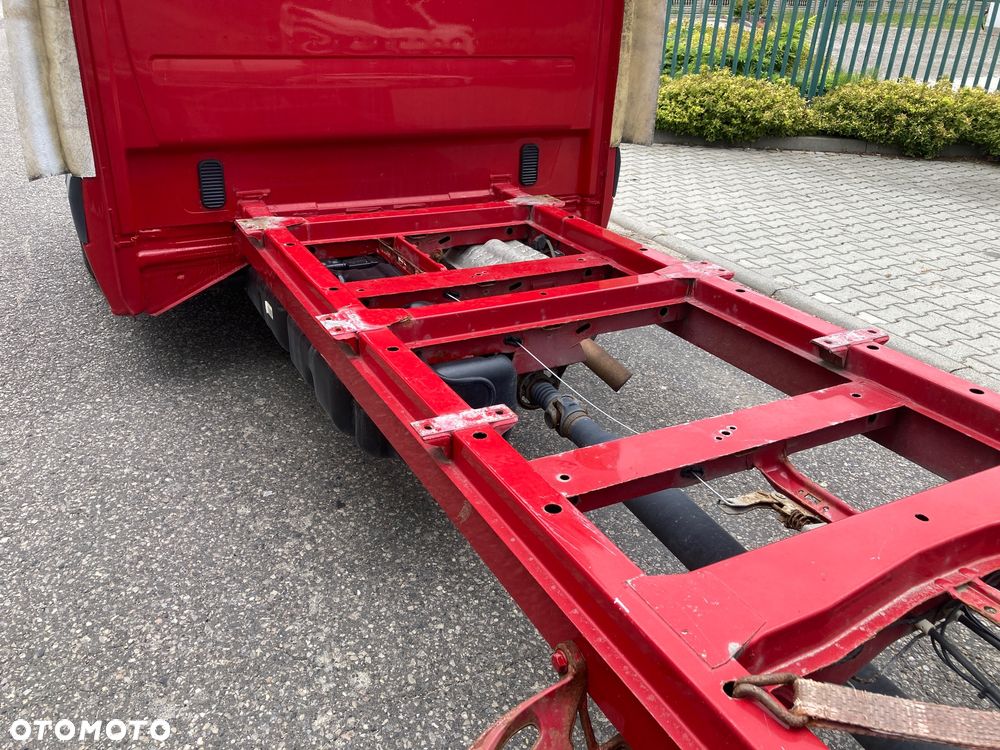 Mercedes-Benz Sprinter - 15