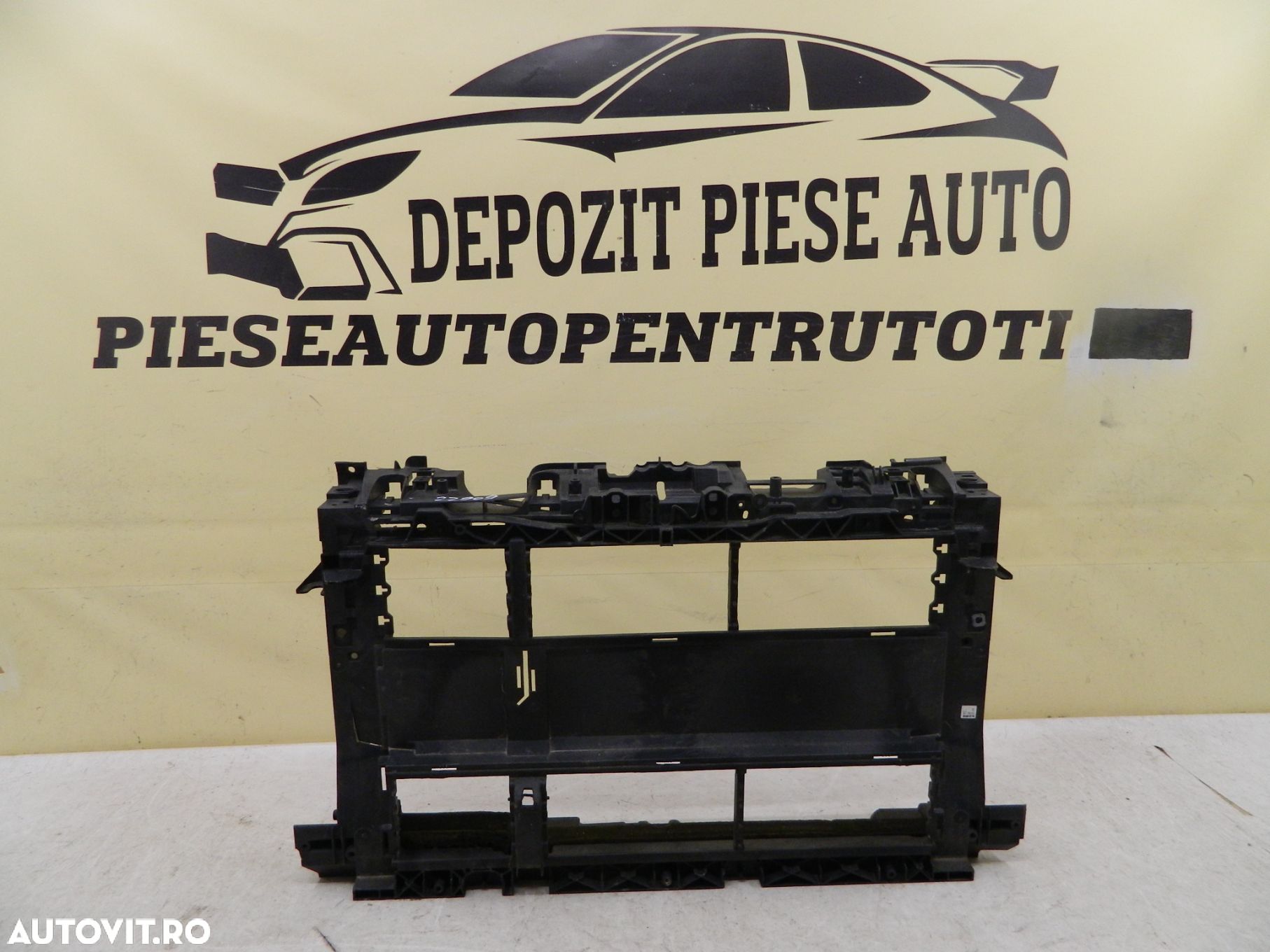 Trager / Panou fata Renault Scenic 3, 2009, 2010, 2011, 2012 cod origine 752100007R. - 1