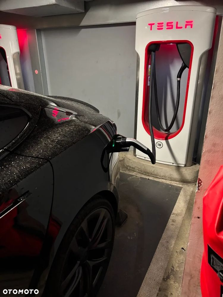 Tesla Model S Plaid - 22