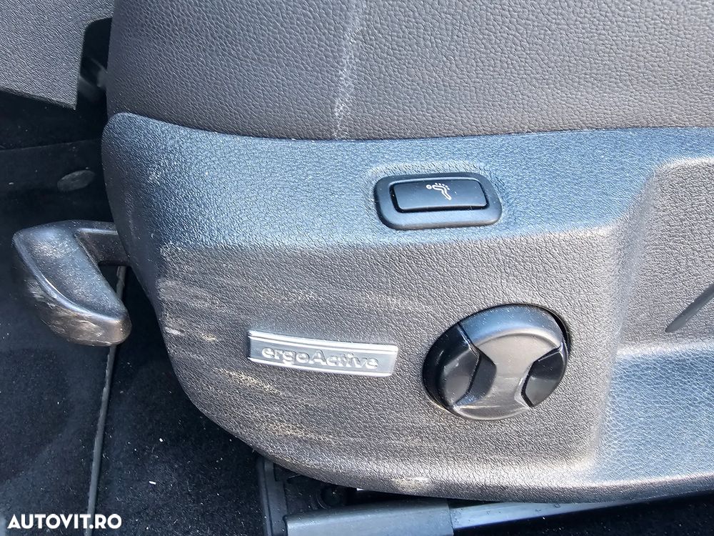 Volkswagen Golf 1.6 TDI DPF BMT Highline - 12