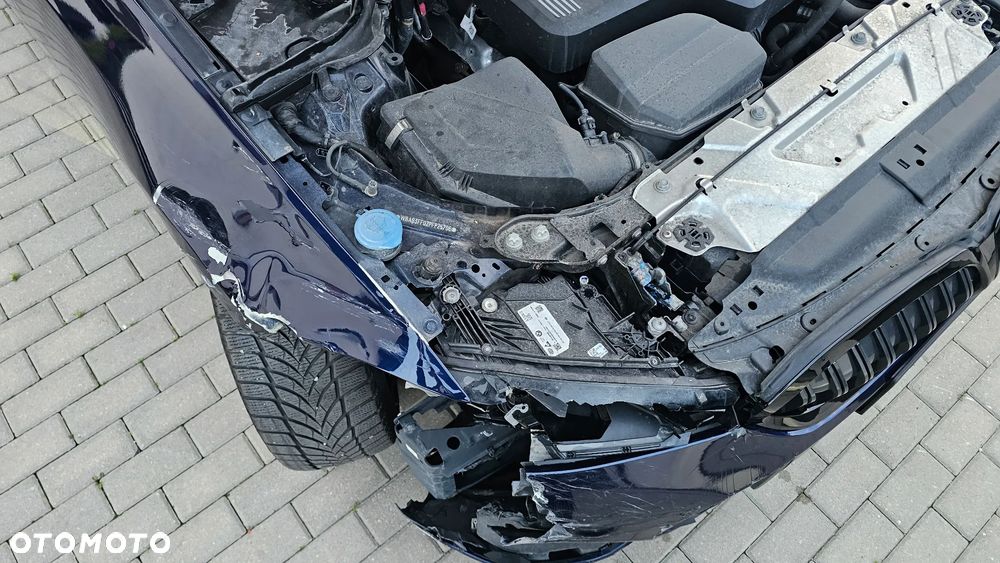 BMW Seria 3 330i GPF xDrive M Sport - 10