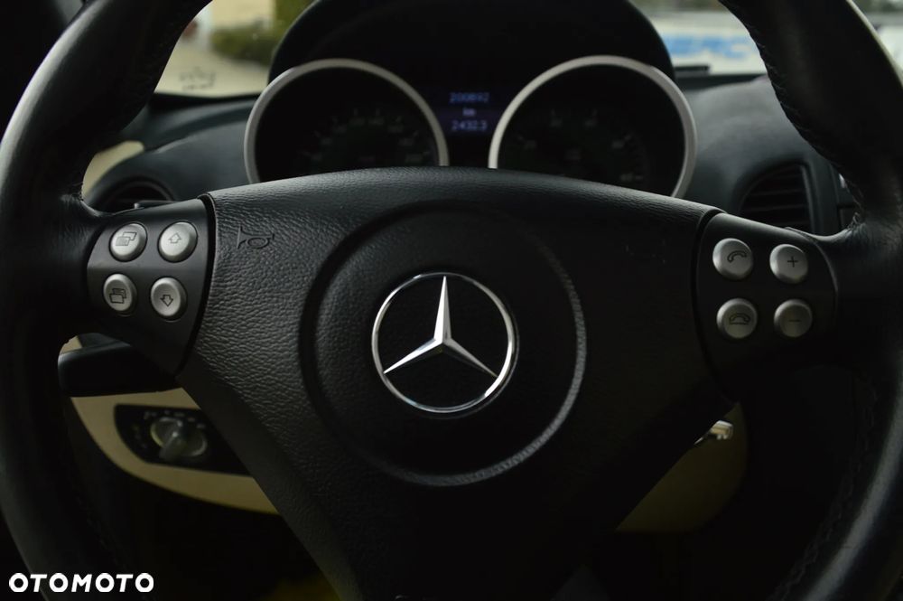 Mercedes-Benz SLK - 21