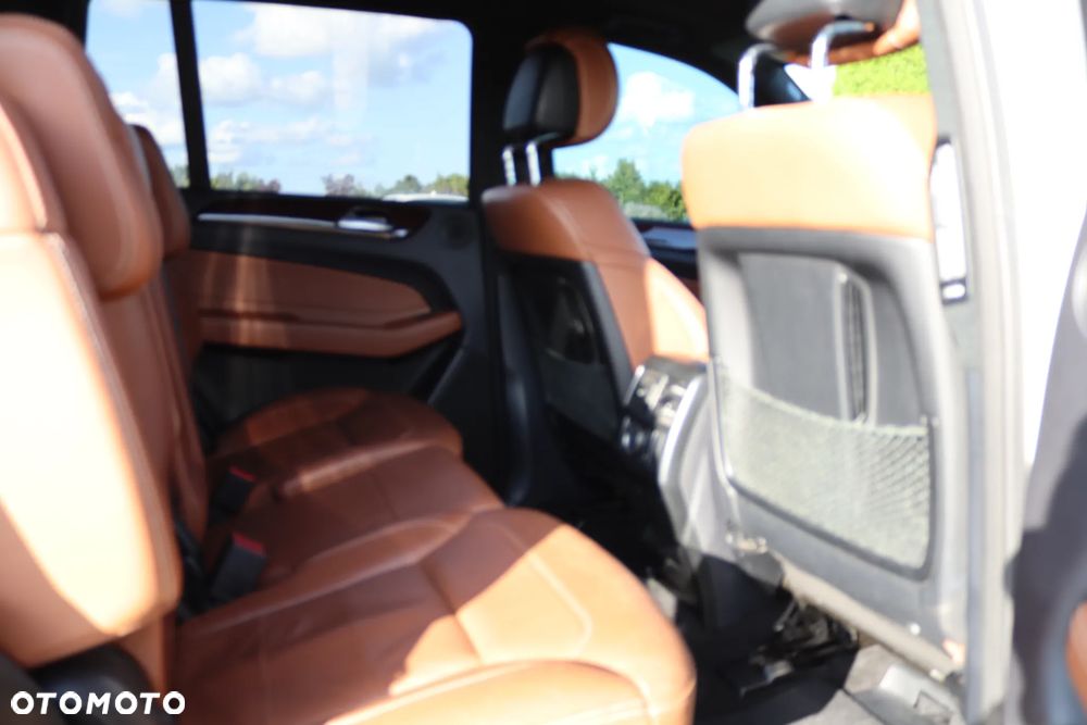 Mercedes-Benz GLS 400 4Matic 9G-TRONIC - 40
