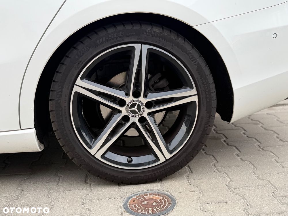 Mercedes-Benz Klasa A 180 d Edition 1 7G-DCT - 5