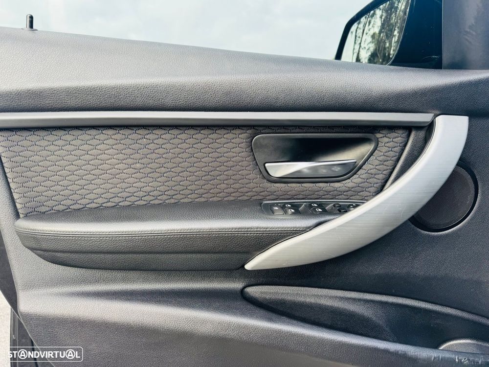 BMW 325 d Pack M - 18