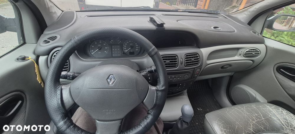 Renault Scenic - 7