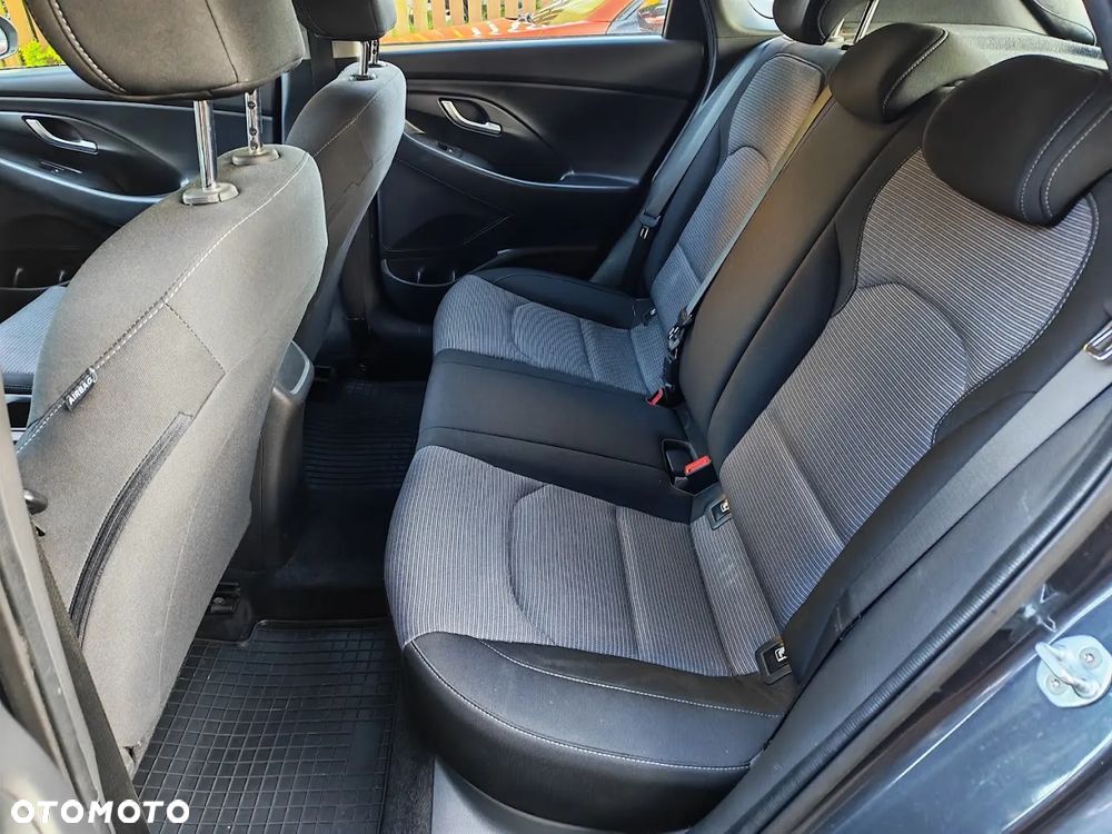 Hyundai i30 1.5 DPI Modern - 6