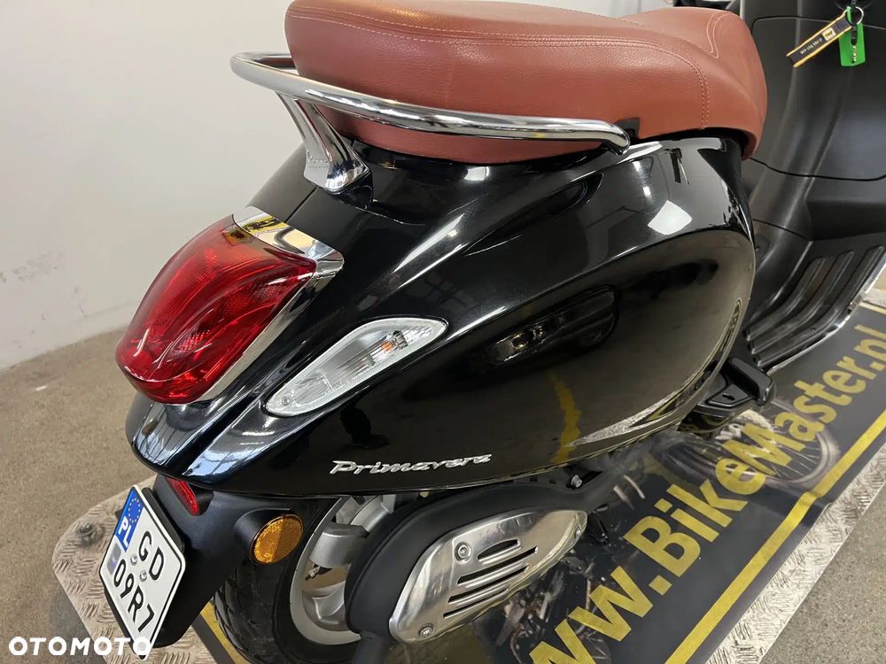 Vespa Primavera - 18