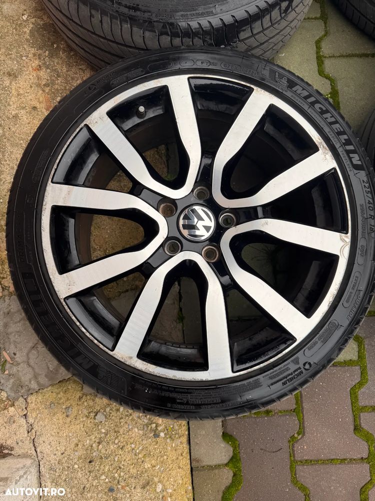 Volkswagen Golf - 39