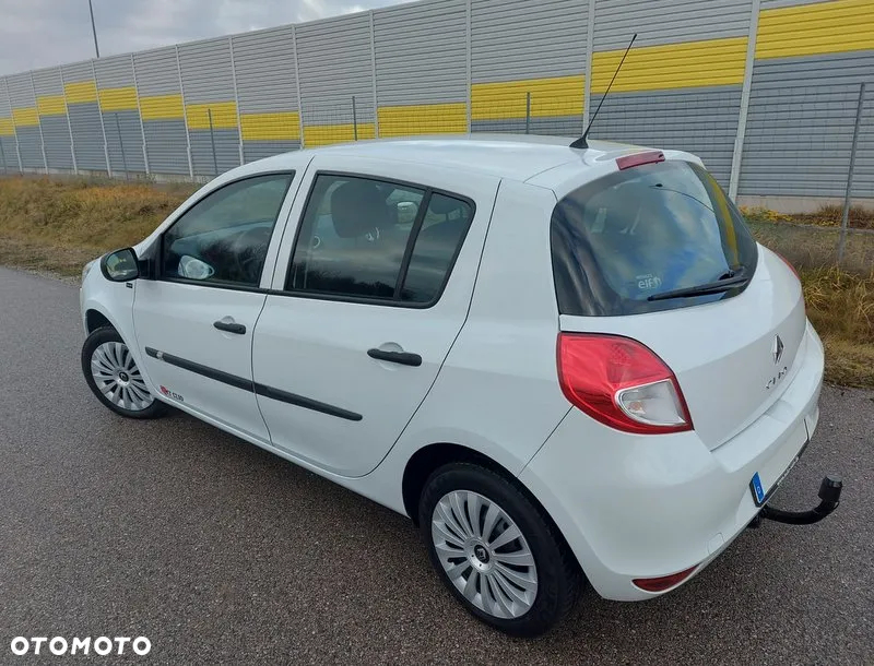 Renault Clio 1.2 16V 75 Yahoo - 20
