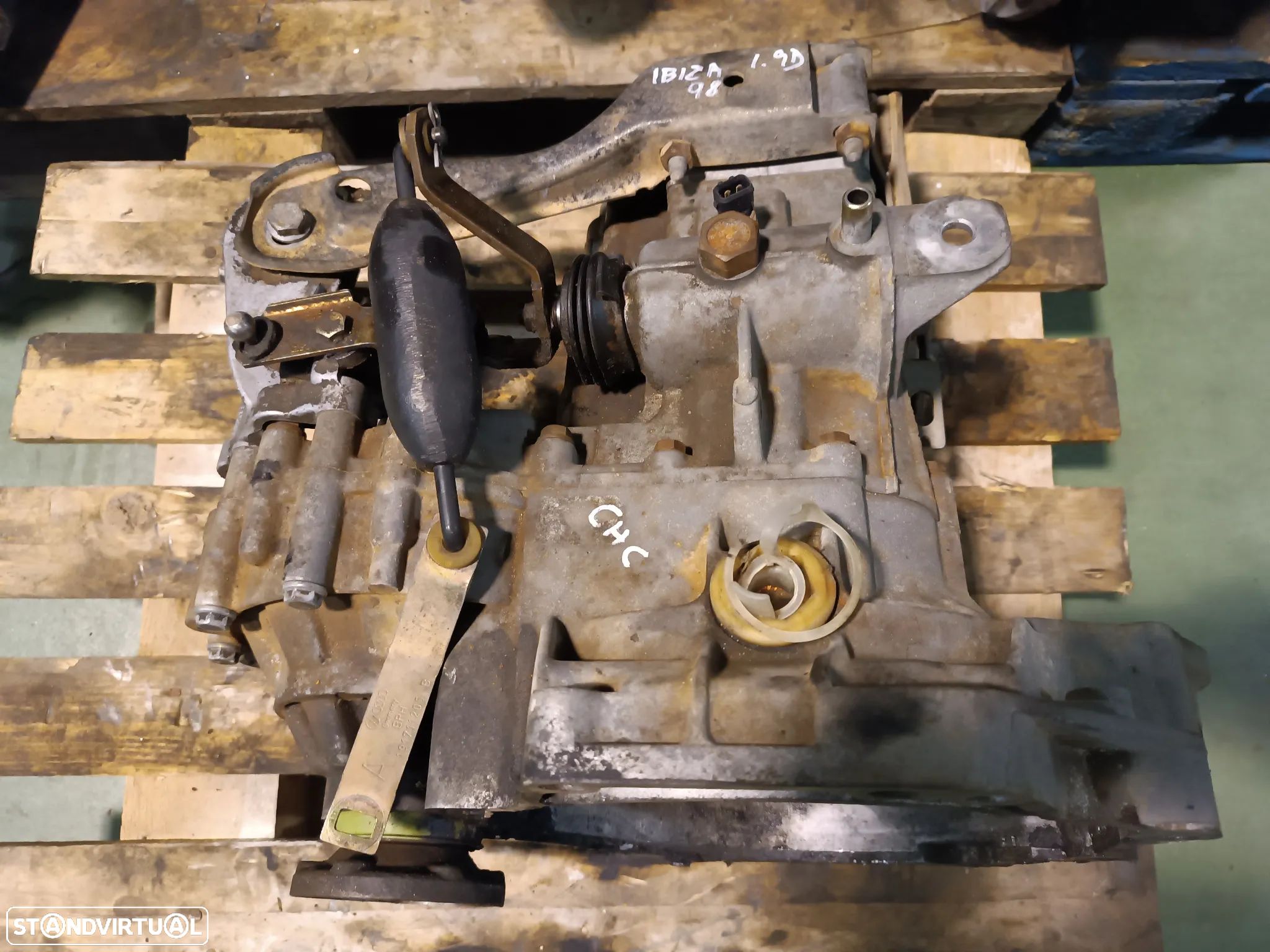 CAIXA DE VELOCIDADES SEAT IBIZA 6K / INCA / VOLKSWAGEN GOLF III / CADDY 1.9D  CHC - 1
