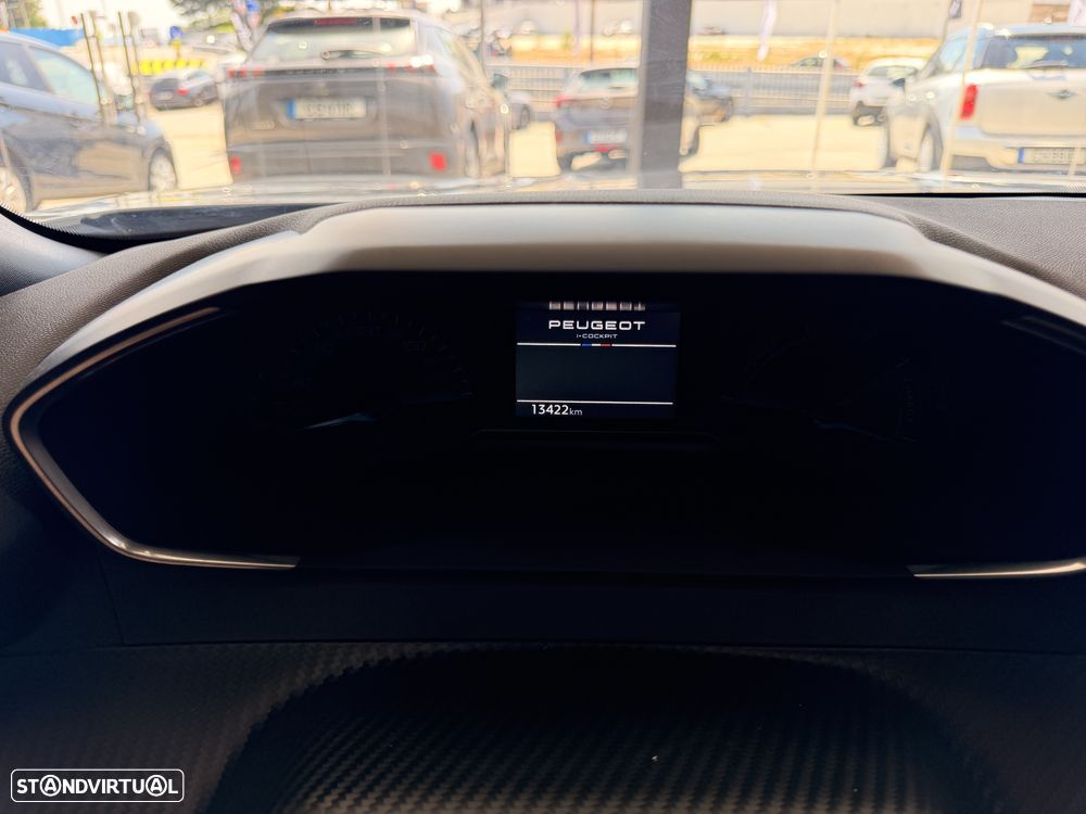 Peugeot 2008 Hybrid 145 e-DSC Style - 17