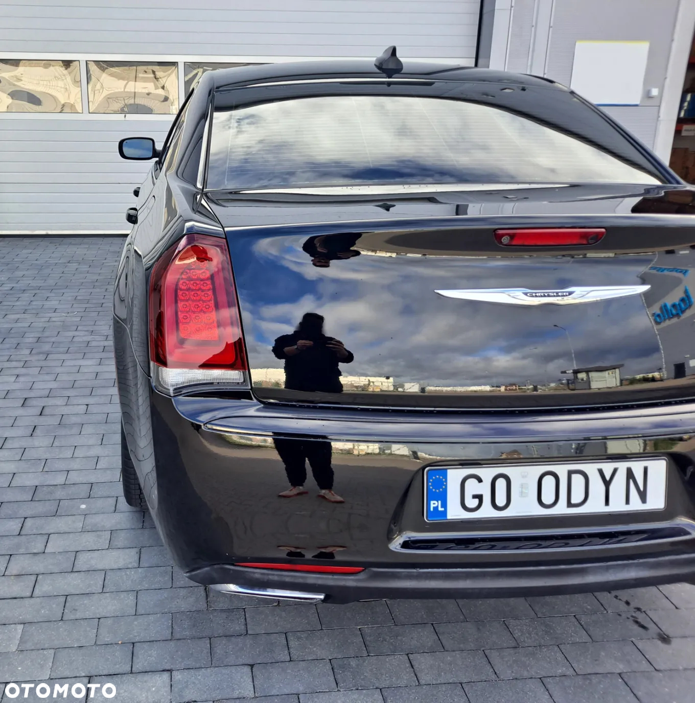 Chrysler 300s - 15