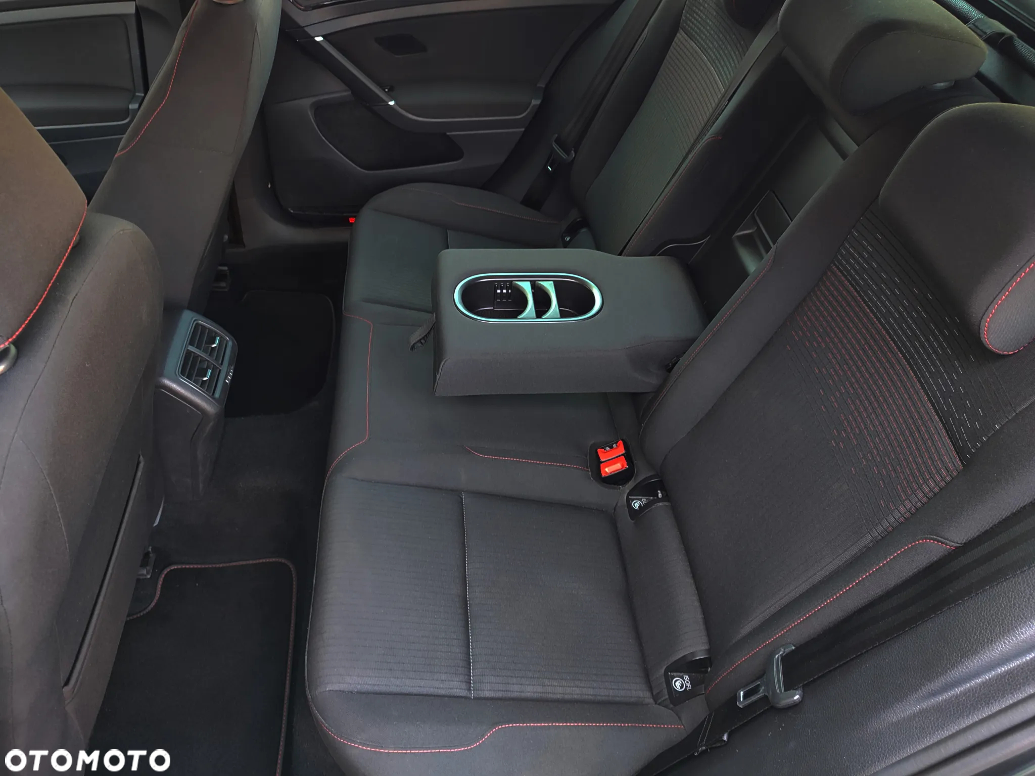 Volkswagen Golf Variant 1.5 TSI ACT DSG Sound - 26