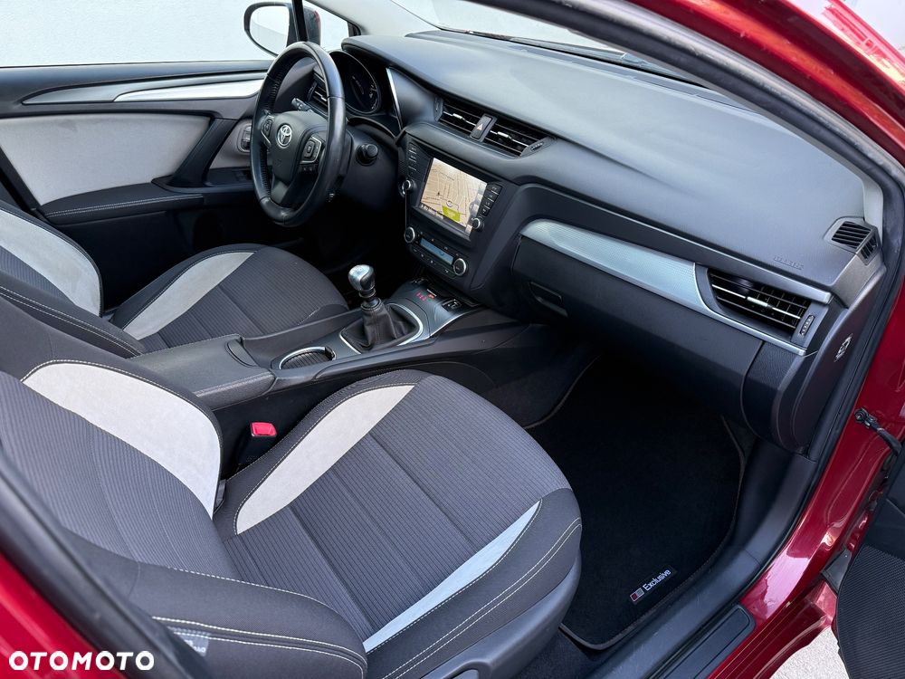 Toyota Avensis Touring Sports 1.8 Edition S+ - 6