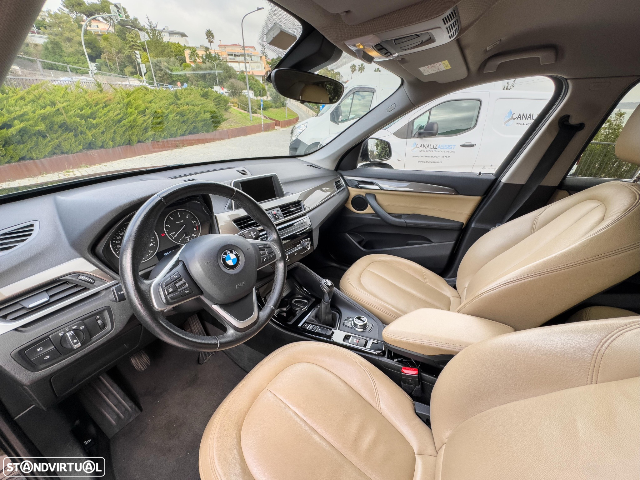 BMW X1 18 d sDrive - 12