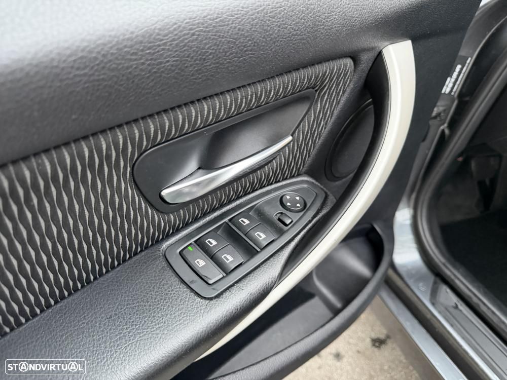 BMW 318 d Line Sport Shadow Auto - 17