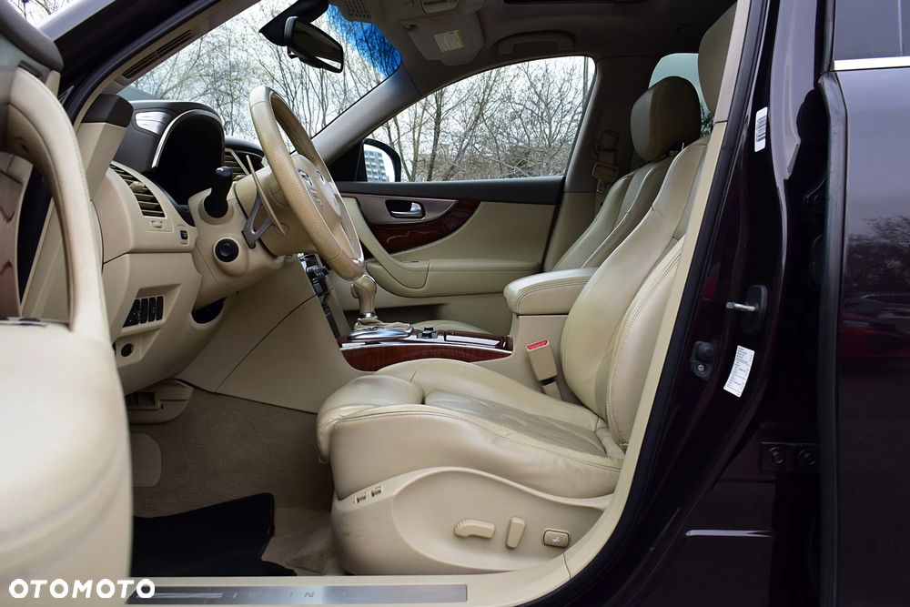 Infiniti FX FX30d S Premium - 5