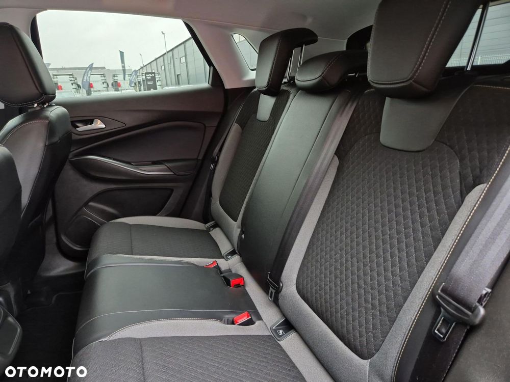 Opel Grandland X - 17