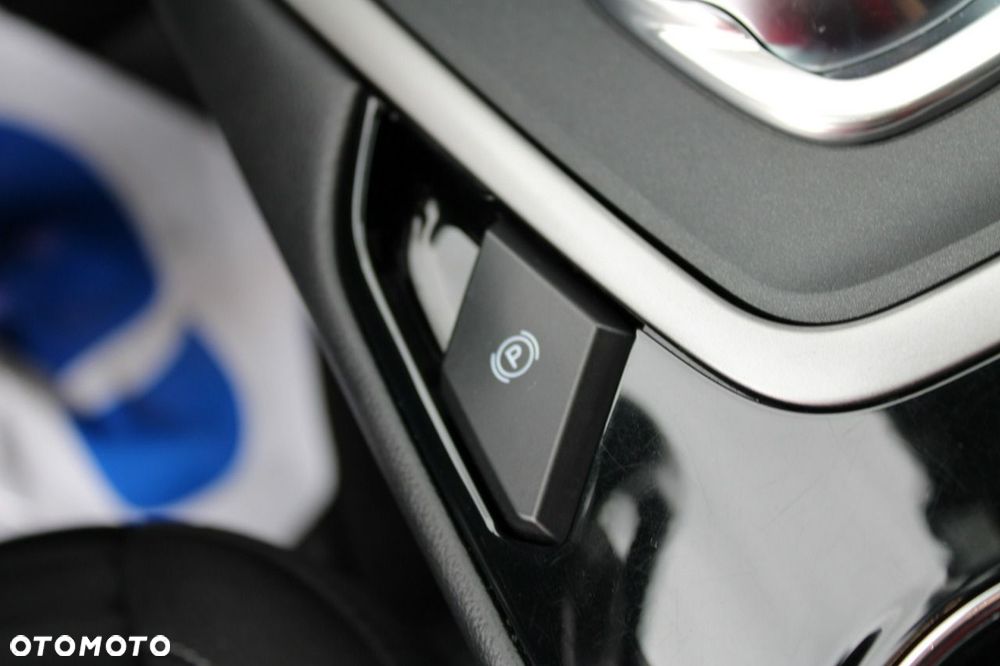 Ford S-Max - 32