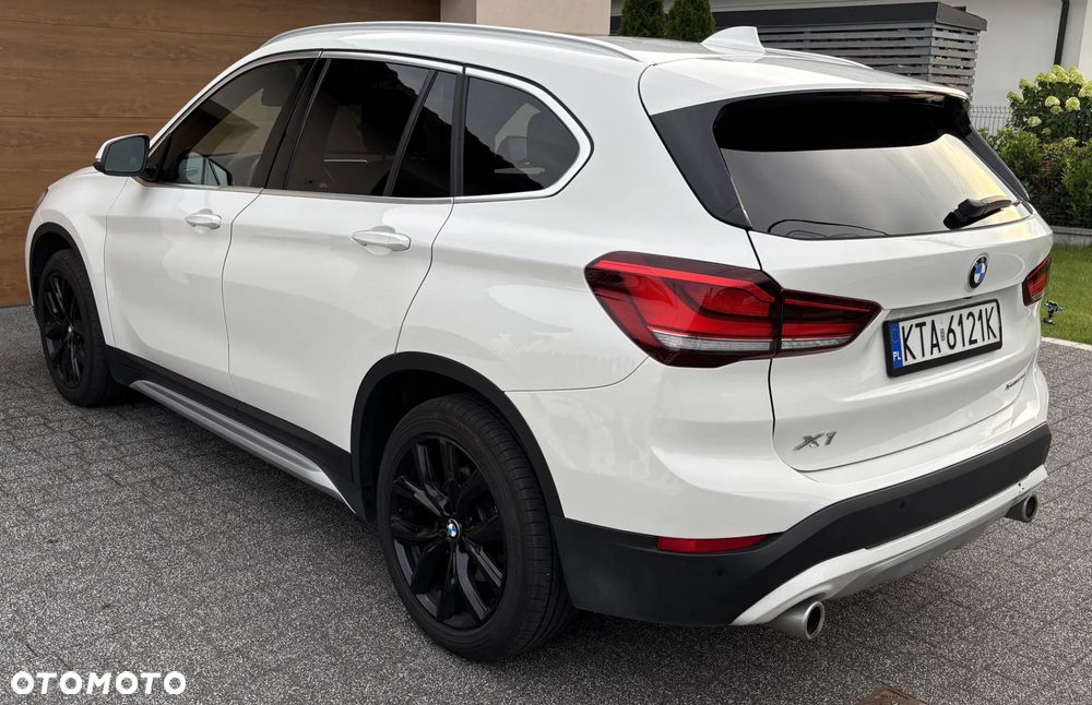 BMW X1 xDrive25i xLine - 4