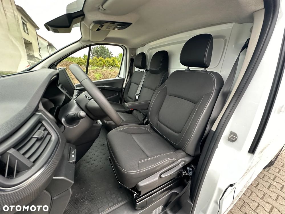 Renault Trafic - 16
