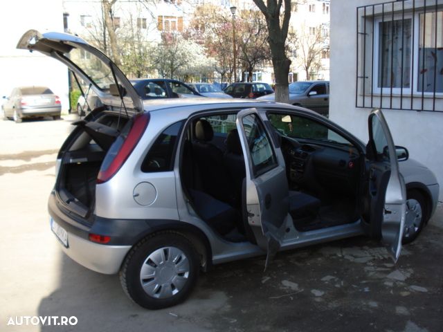Opel Corsa - 8
