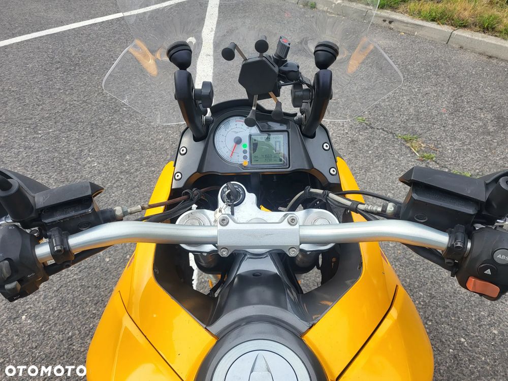 Moto Guzzi Stelvio - 22