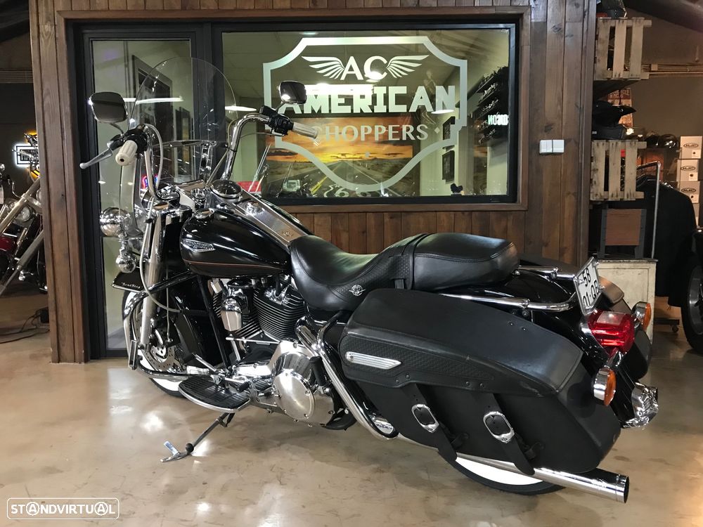 Harley-Davidson FLHRCI Road King Classic - 10