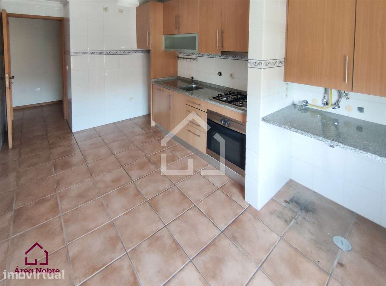 Apartamento T2 Arrendamento em Canedo, Vale e Vila Maior,Santa Maria d - Grande imagem: 3/21