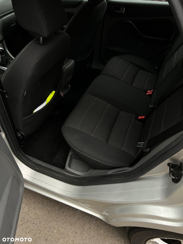 Ford Focus 1.6 16V Titanium - 11