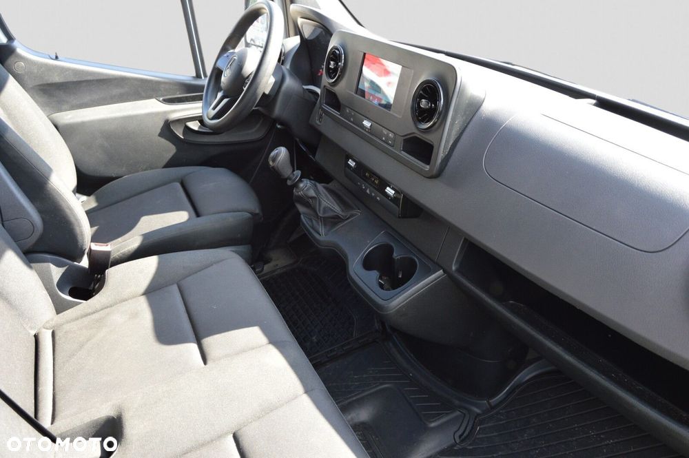 Mercedes-Benz Sprinter 317 CDI KA OM654 długi - 16