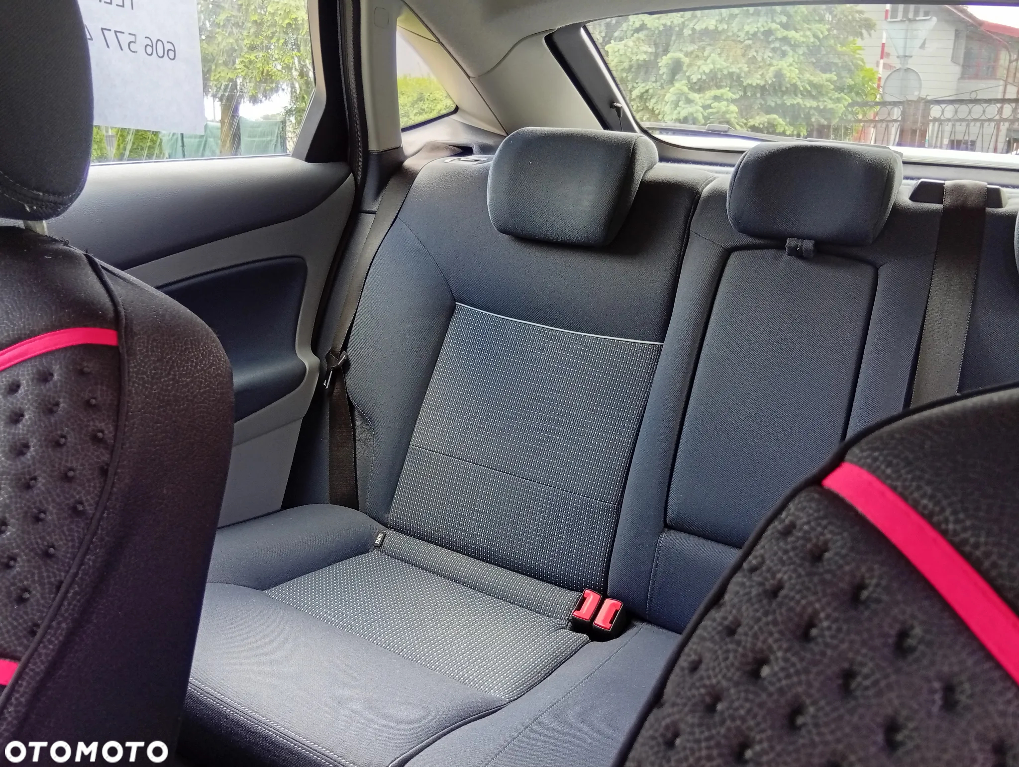 Ford Mondeo 1.8 TDCi Ghia - 21
