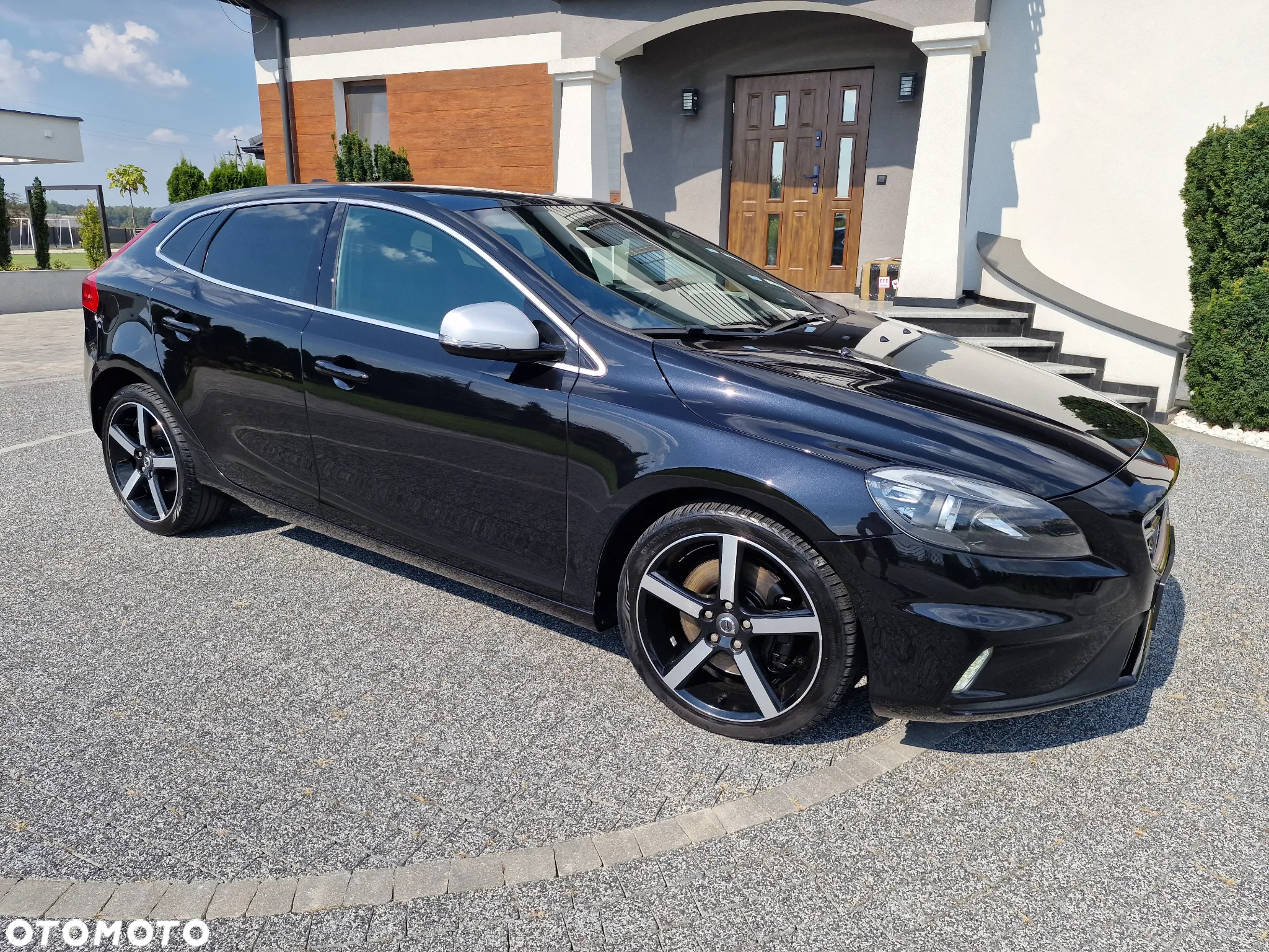 Volvo V40 D4 Drive-E R-Design Summum - 14