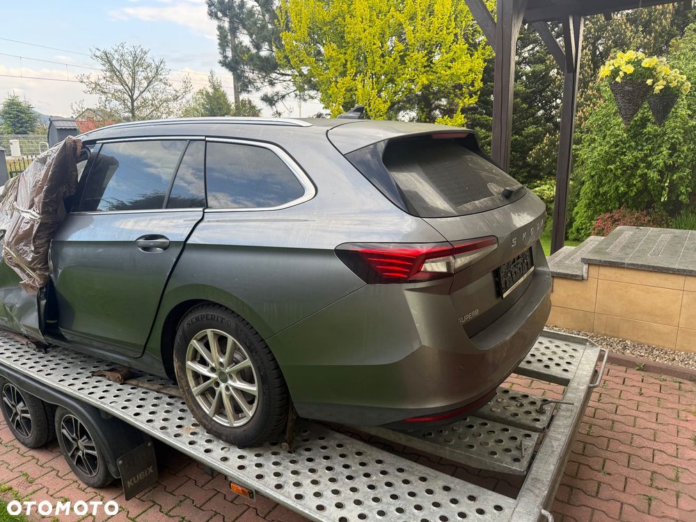 Skoda Superb 1.5 TSI mHEV DSG Essence - 5