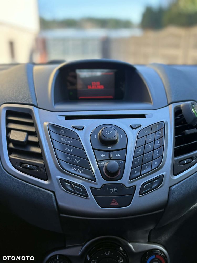 Ford Fiesta - 16