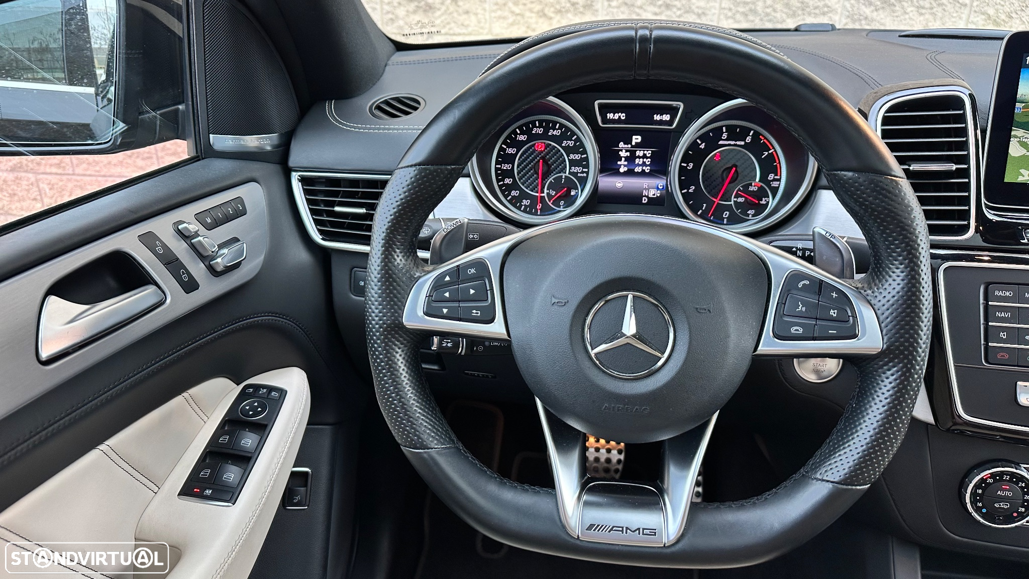Mercedes-Benz GLE 63 AMG 4-Matic - 25