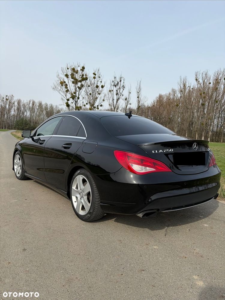 Mercedes-Benz CLA 250 4-Matic - 4