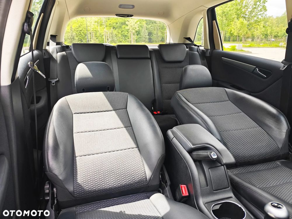 Mercedes-Benz Klasa B 200 CDI Special Edition - 32