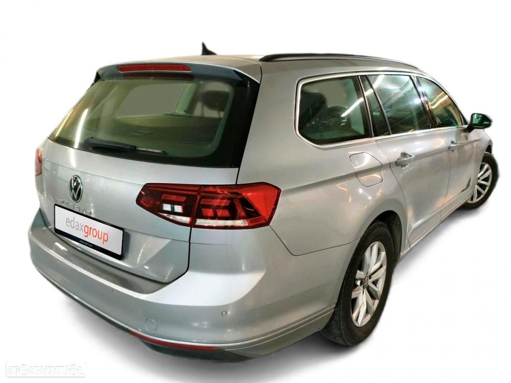 VW Passat Variant 2.0 TDI Business DSG - 2